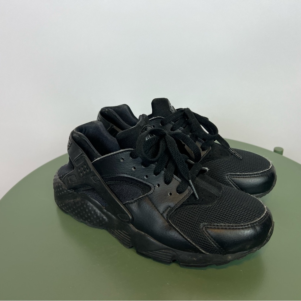 Nike Air Huarache Run (GS) Youth's Size 6Y Running Shoes Triple Black
